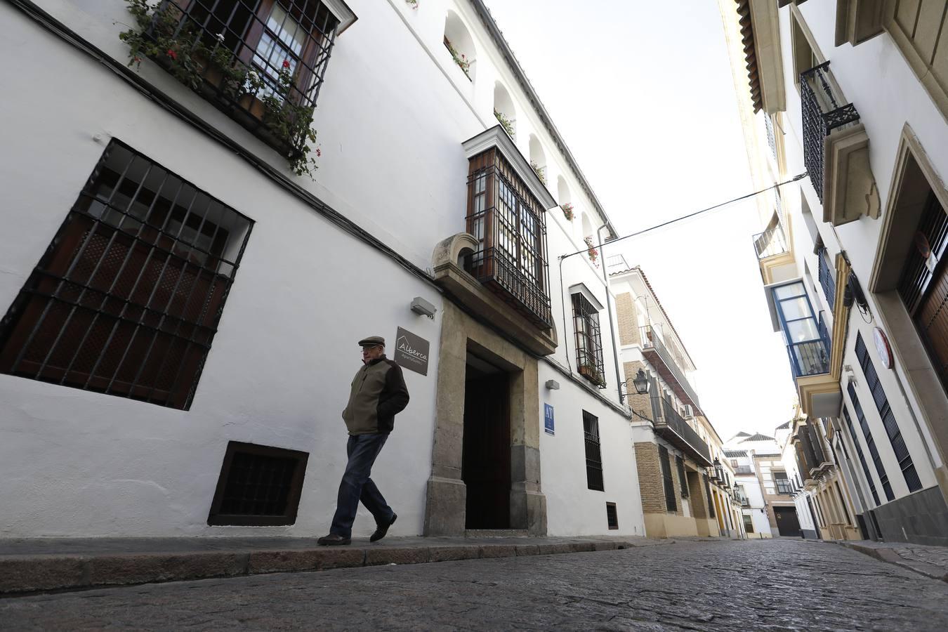 La calle Fernando Colón de Córdoba, en imágenes