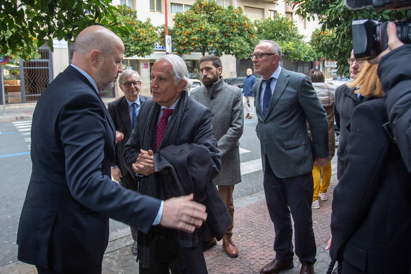 Visita del consejero de Educación al IES Murillo de Sevilla, en imágenes