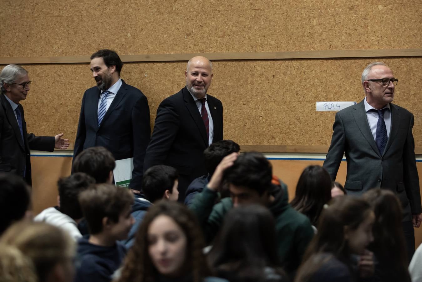 Visita del consejero de Educación al IES Murillo de Sevilla, en imágenes