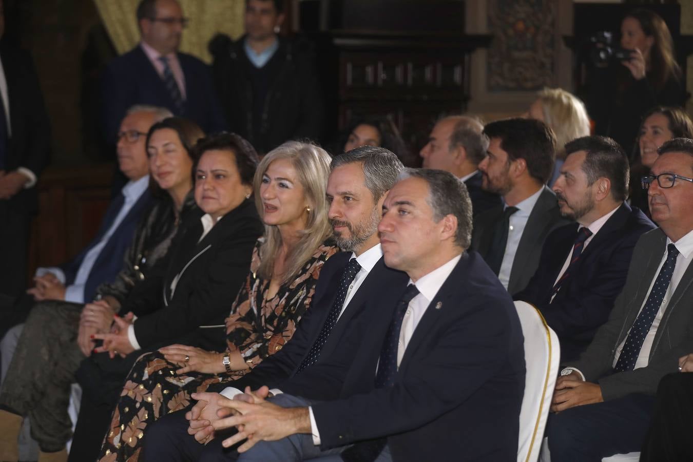 En imágenes, Rajoy presenta su libro «Una España mejor» en Sevilla