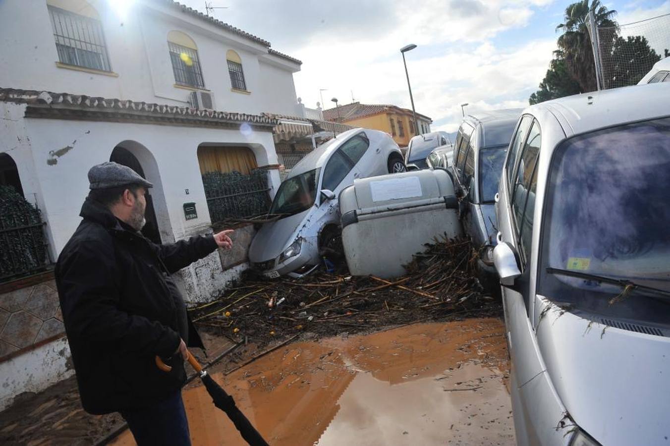 Así ha devastado una brutal tromba de agua la localidad malagueña de Campanillas