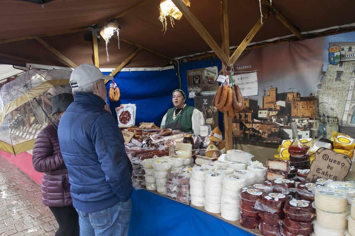 Segunda jornada del Mercado de las Tres Culturas en Córdoba, en imágenes