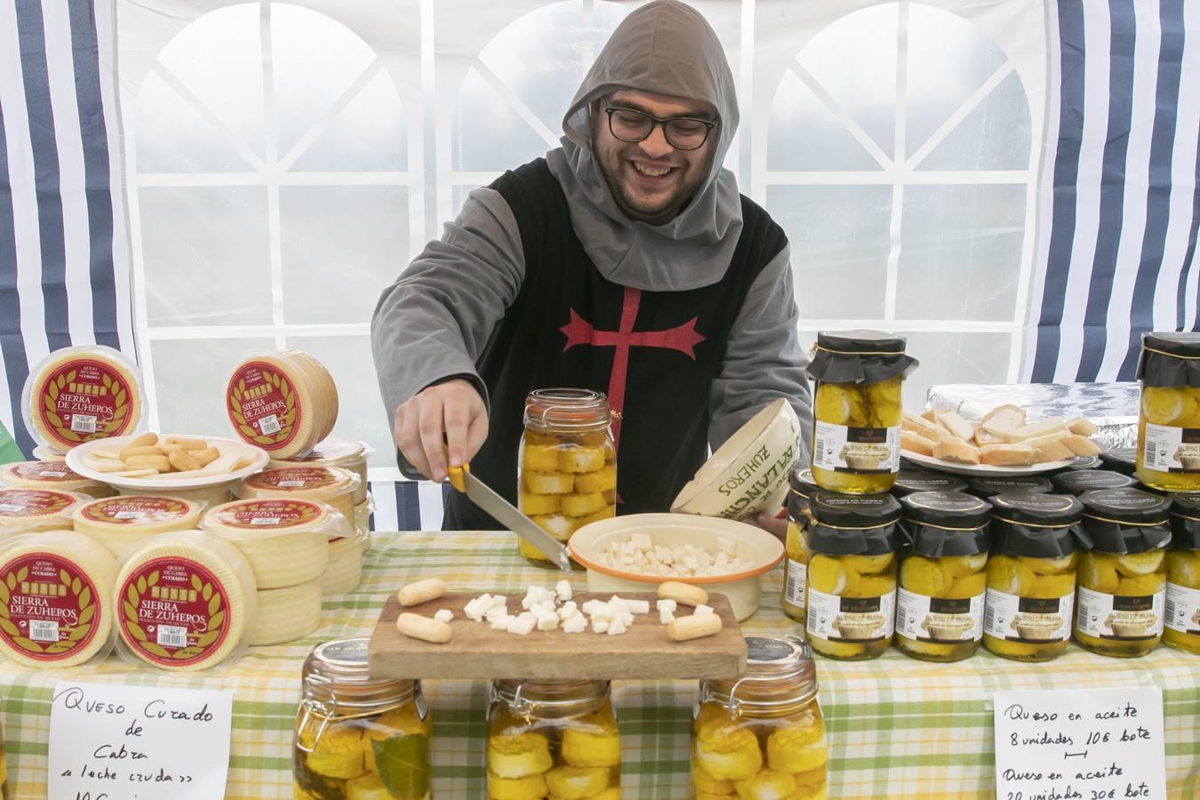 Segunda jornada del Mercado de las Tres Culturas en Córdoba, en imágenes