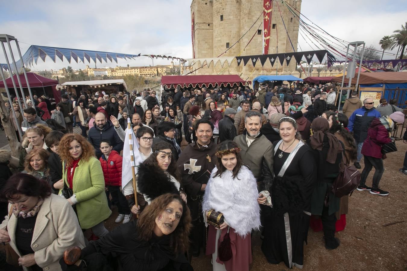 La última jornada del Mercado de las Tres Culturas, en imágenes