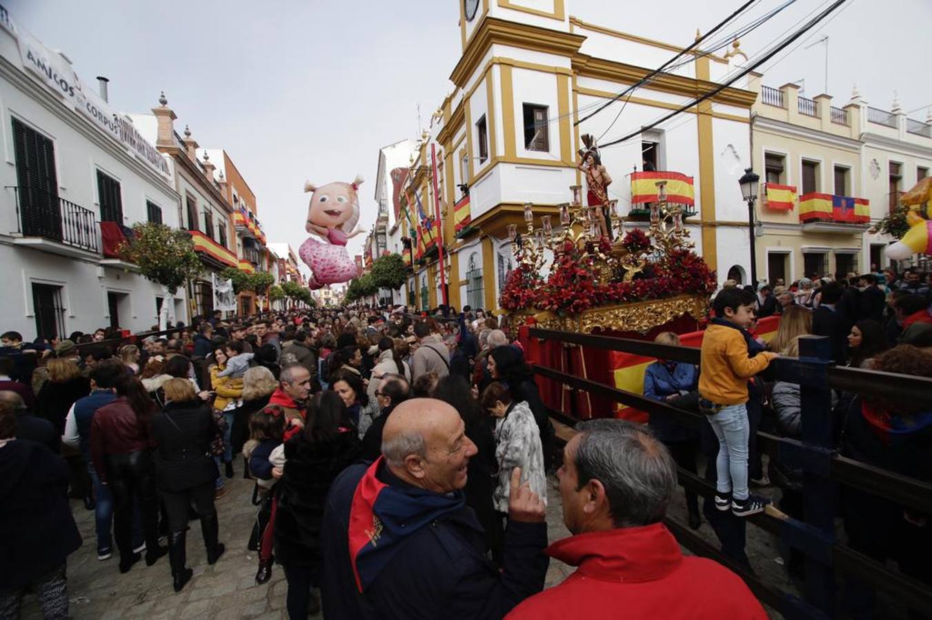 En imágenes: Encierros en la Puebla del Río con Lopera como protagonista