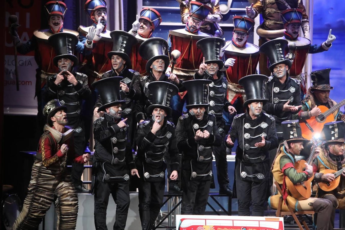 FOTOS: Coro de Julio Pardo &#039;Tócame&#039; en el COAC 2020