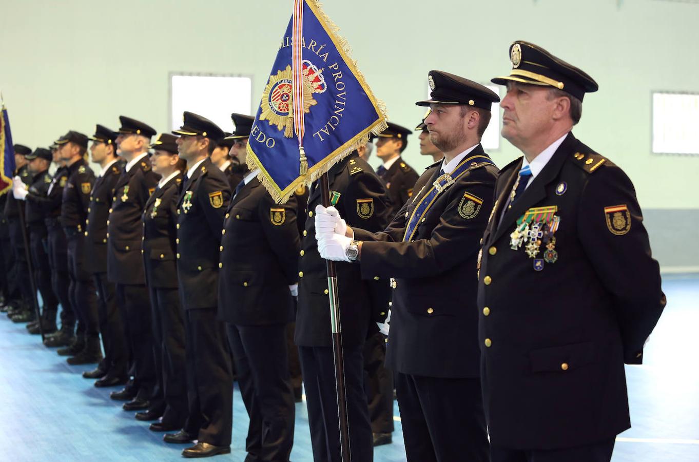 Las condecoraciones a los policías nacionales de Toledo, en imágenes