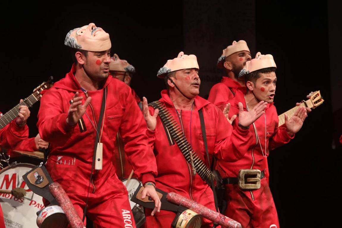 FOTOS: Chirigota La Casa de Papelillos en el COAC 2020