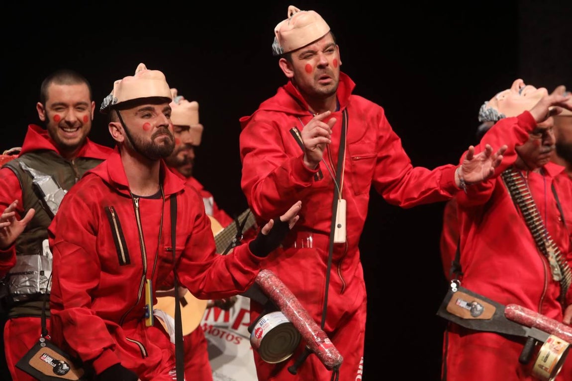 FOTOS: Chirigota La Casa de Papelillos en el COAC 2020