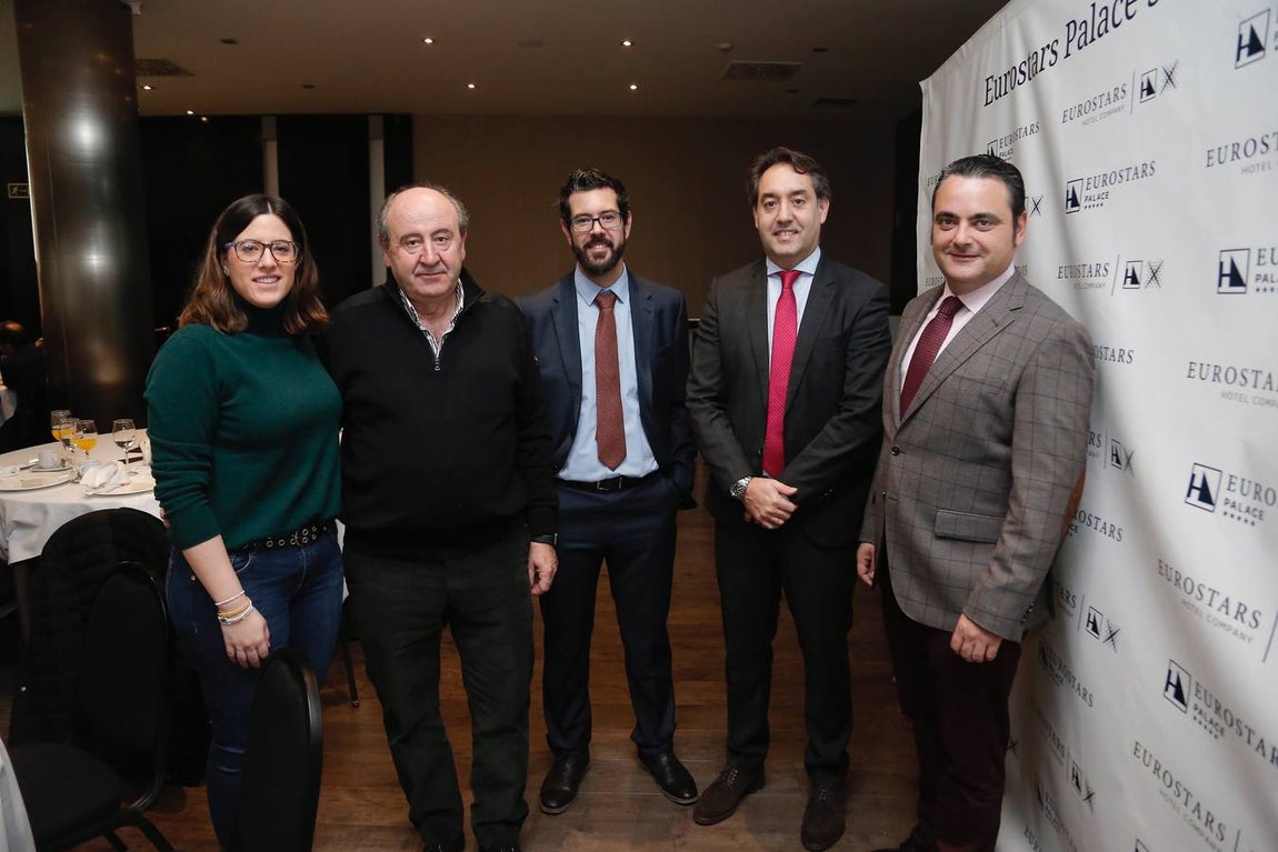 En imágenes, los asistentes al Foro Encuentro de Economía ABC de Córdoba