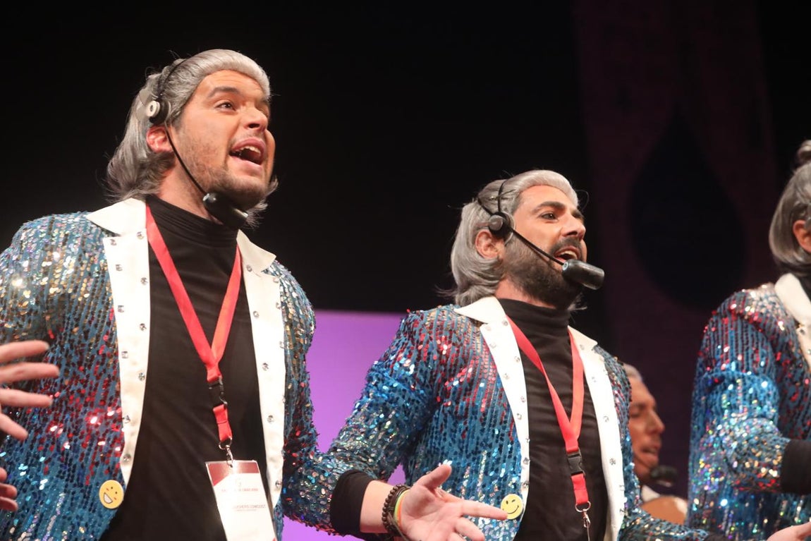 FOTOS: Chirigota de Bizcocho &#039;Los couchers lowcost&#039; en el COAC 20202