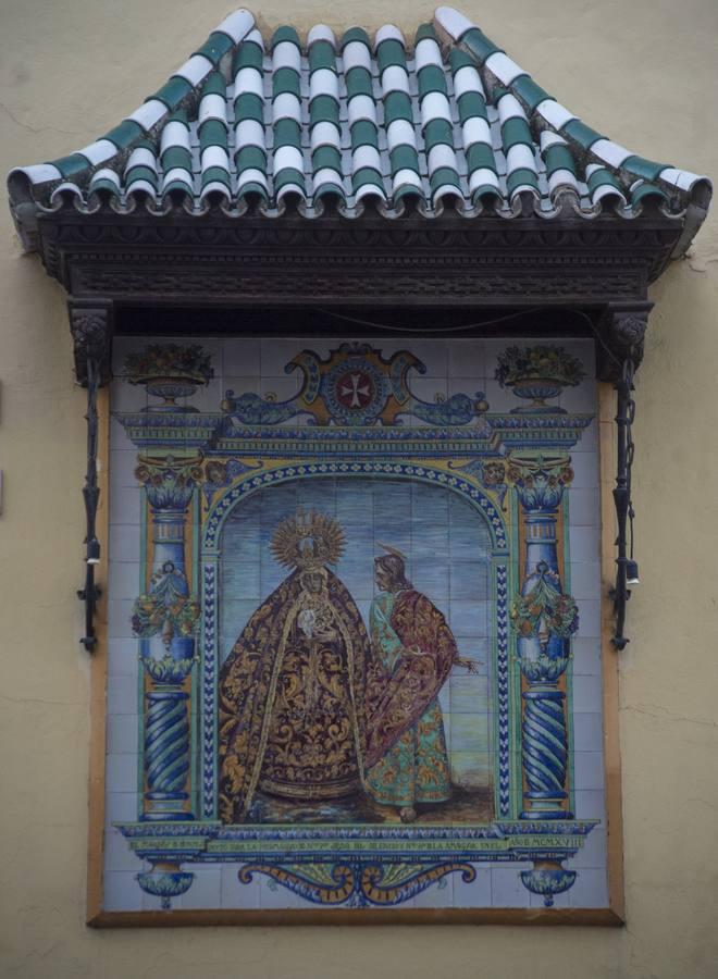 Azulejo de la Virgen de la Amargura