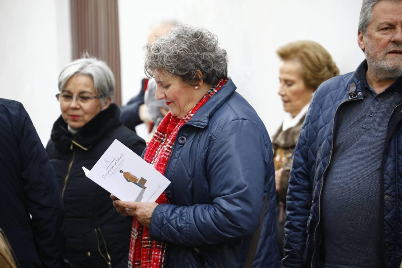 El paseo por la Córdoba del grupo Cántico, en imágenes