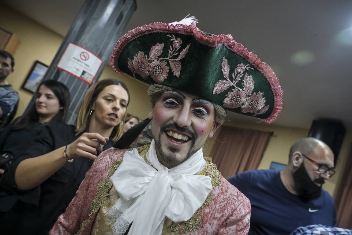 FOTOS: Así se prepara la &#039;Chusma selecta&#039; de Martínez Ares antes del Falla. COAC 2020