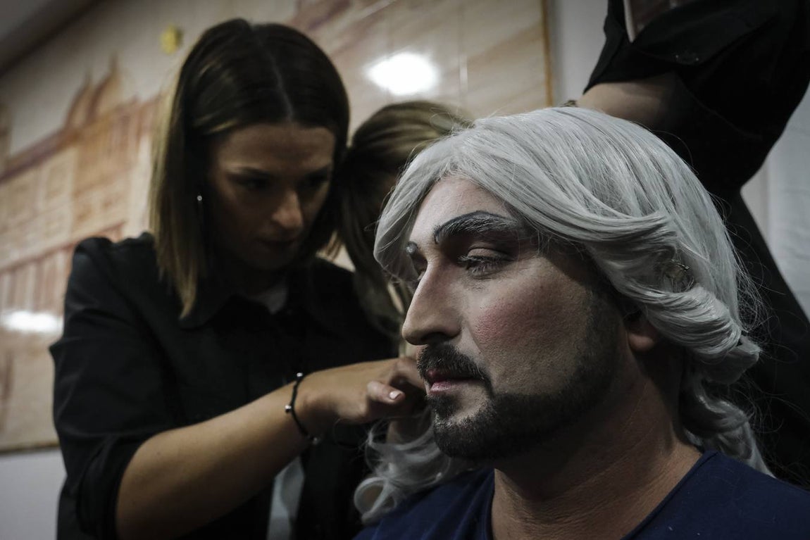 FOTOS: Así se prepara la &#039;Chusma selecta&#039; de Martínez Ares antes del Falla. COAC 2020