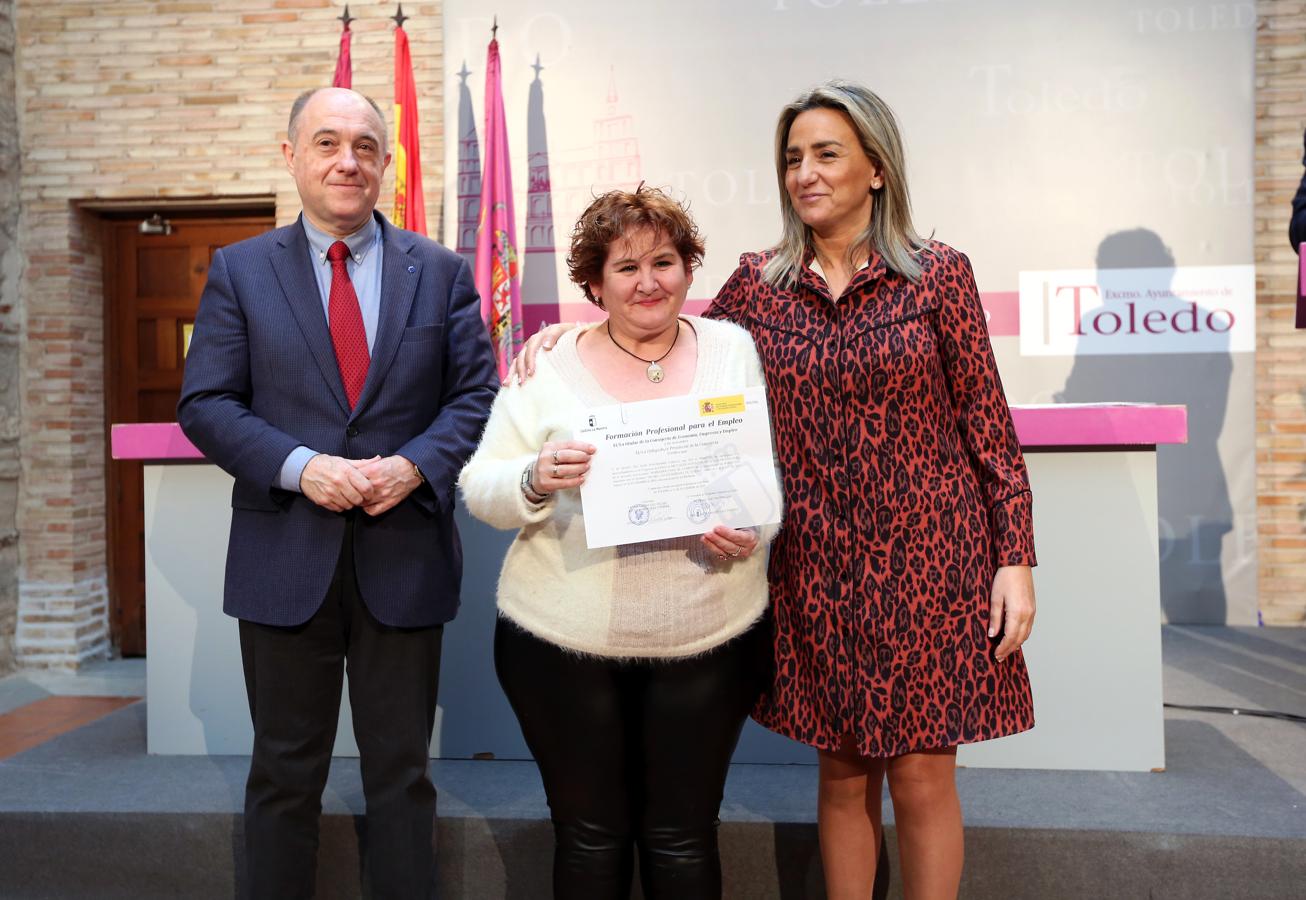 Milagros Tolón clausura los talleres municipales de empleo de Toledo