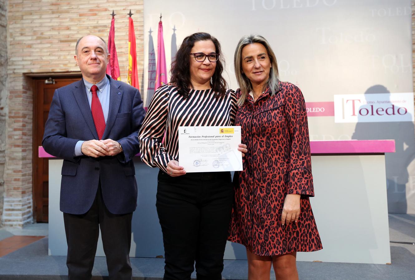 Milagros Tolón clausura los talleres municipales de empleo de Toledo