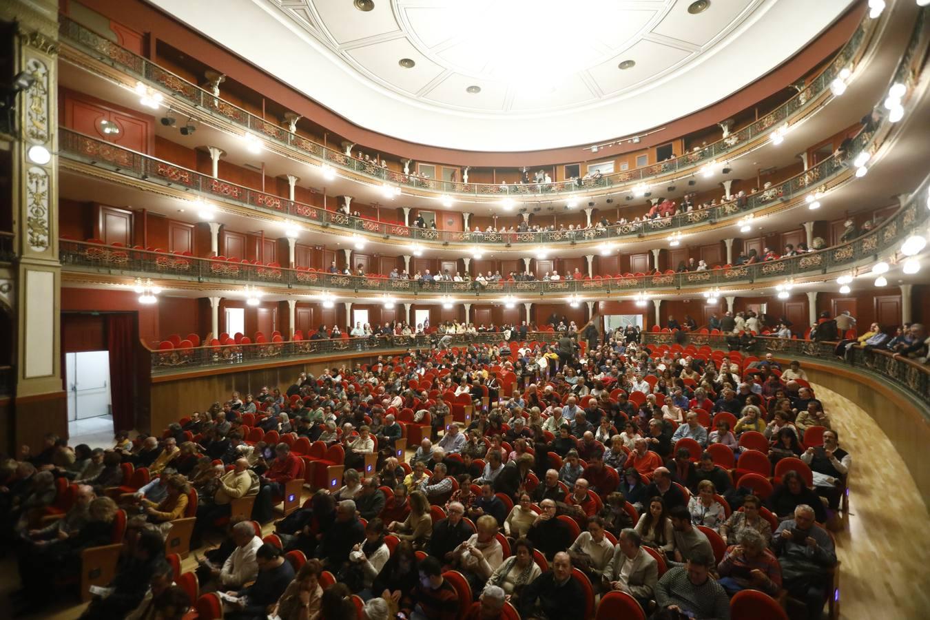 El estreno de «Trigo sucio» en el Gran Teatro de Córdoba, en imágenes