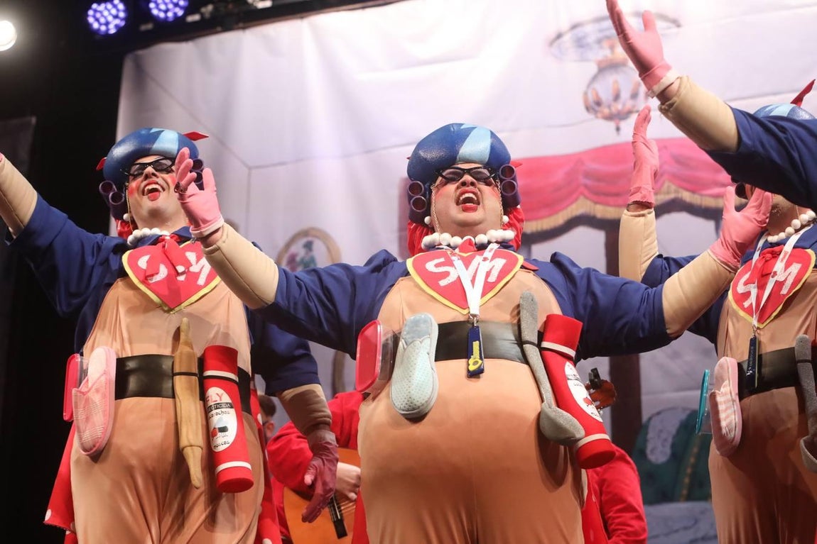 FOTOS: Chirigota &#039;Las supermamás&#039; en el COAC 2020