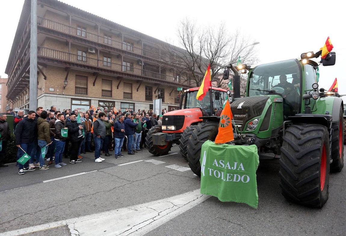 Las imágenes de la multitudinaria protesta de los agricultores y ganaderos en Toledo