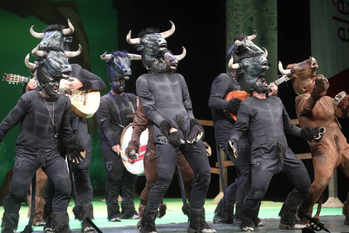 FOTOS: Chirigota Este año tenemos mucho ganao en el COAC 2020