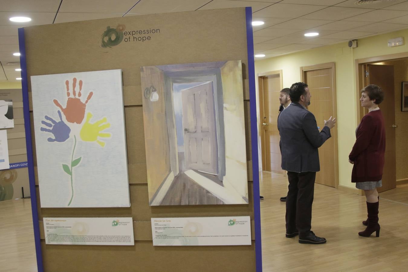 El Hospital de Valme acoge «Expression of Hope», una exposición con obras de afectados por enfermedades raras