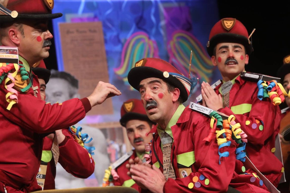 FOTOS: Chirigota Noche en el museo en el COAC 2020