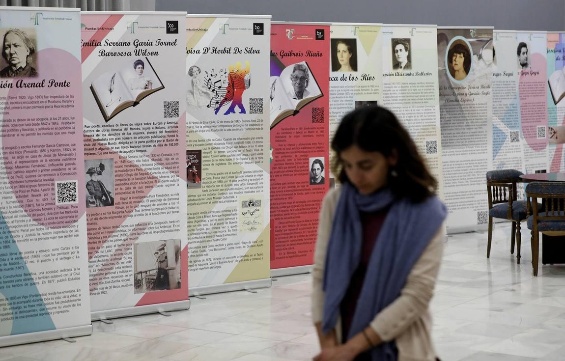 La exposición de las pioneras del 98, en imágenes