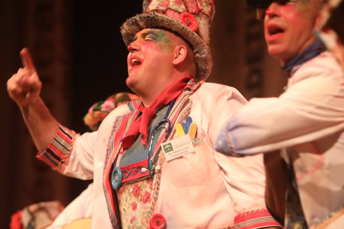 FOTOS: Comparsa Los tocaos del ala en el COAC 2020