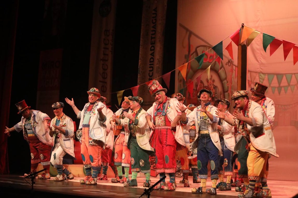 FOTOS: Comparsa Los tocaos del ala en el COAC 2020