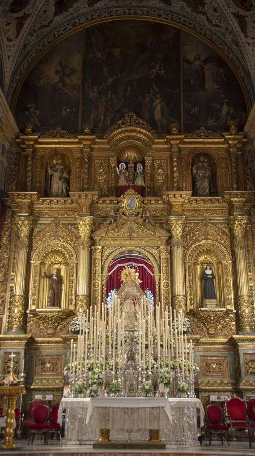 El altar extraordinario de la Esperanza de la Trinidad