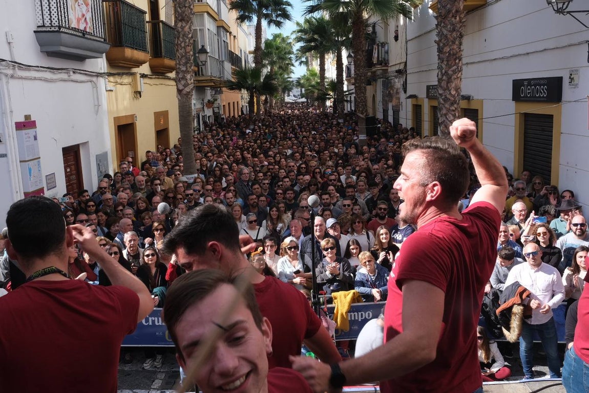 Gran ambiente en La Viña ante la celebración de la Erizada