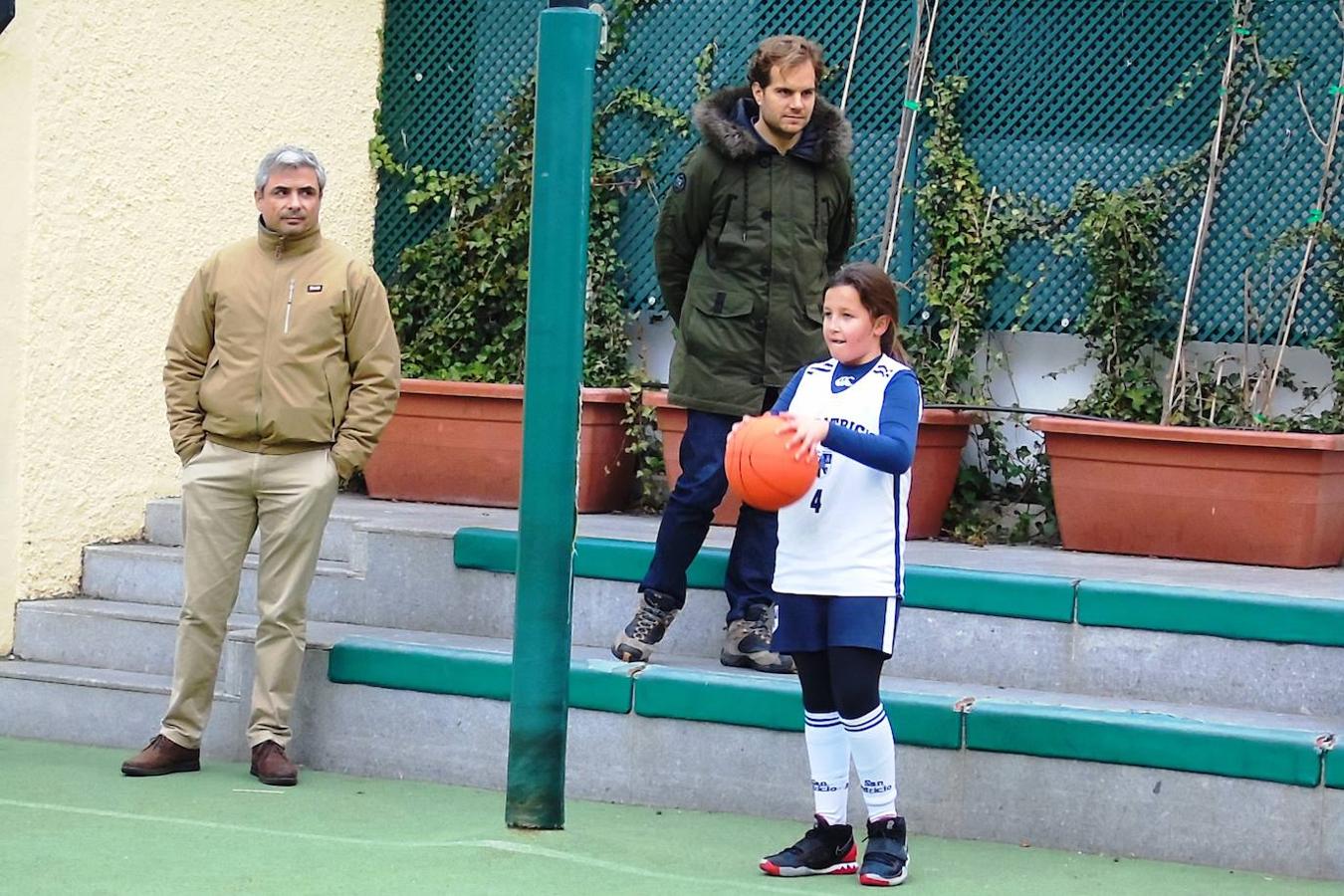 Las mejores imágenes del partido de baloncesto