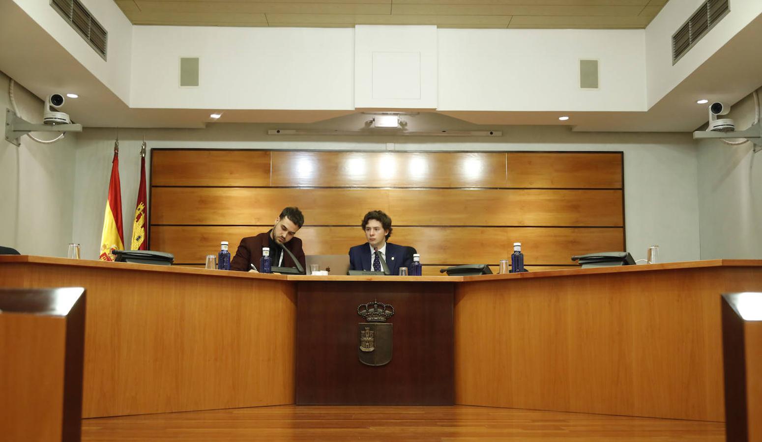 En imágenes: los universitarios debaten en las Cortes de Castilla-la Mancha