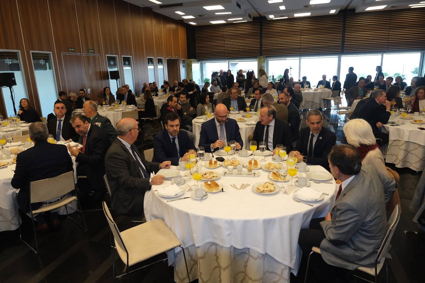 FOTOS: Javier Herrador, en &#039;La Mirada económica&#039; de La Voz de Cádiz y ABC