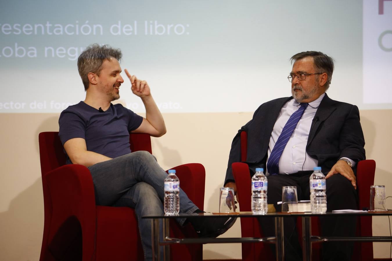 En imágenes, Juan Gómez Jurado en el Foro Cultural de ABC Córdoba