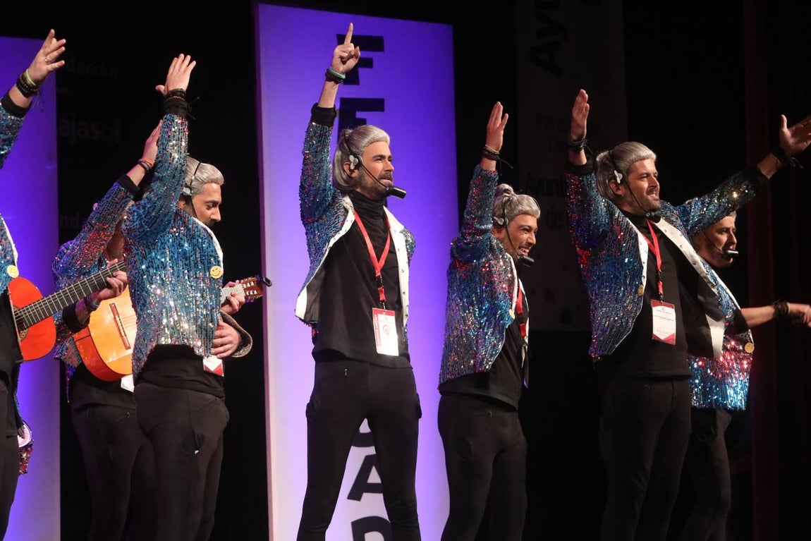 FOTOS: Chirigota de Bizcocho &#039;Los couchers lowcost&#039; en el COAC 20202