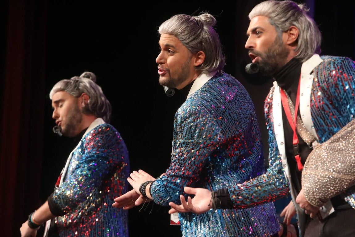 FOTOS: Chirigota de Bizcocho &#039;Los couchers lowcost&#039; en el COAC 20202