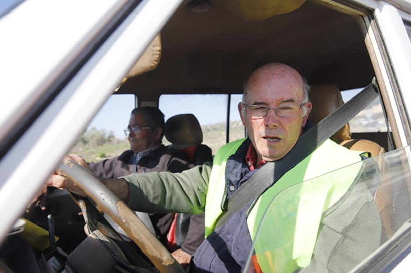 La marcha de agricultores y ganaderos en Lucena, en imágenes (I)