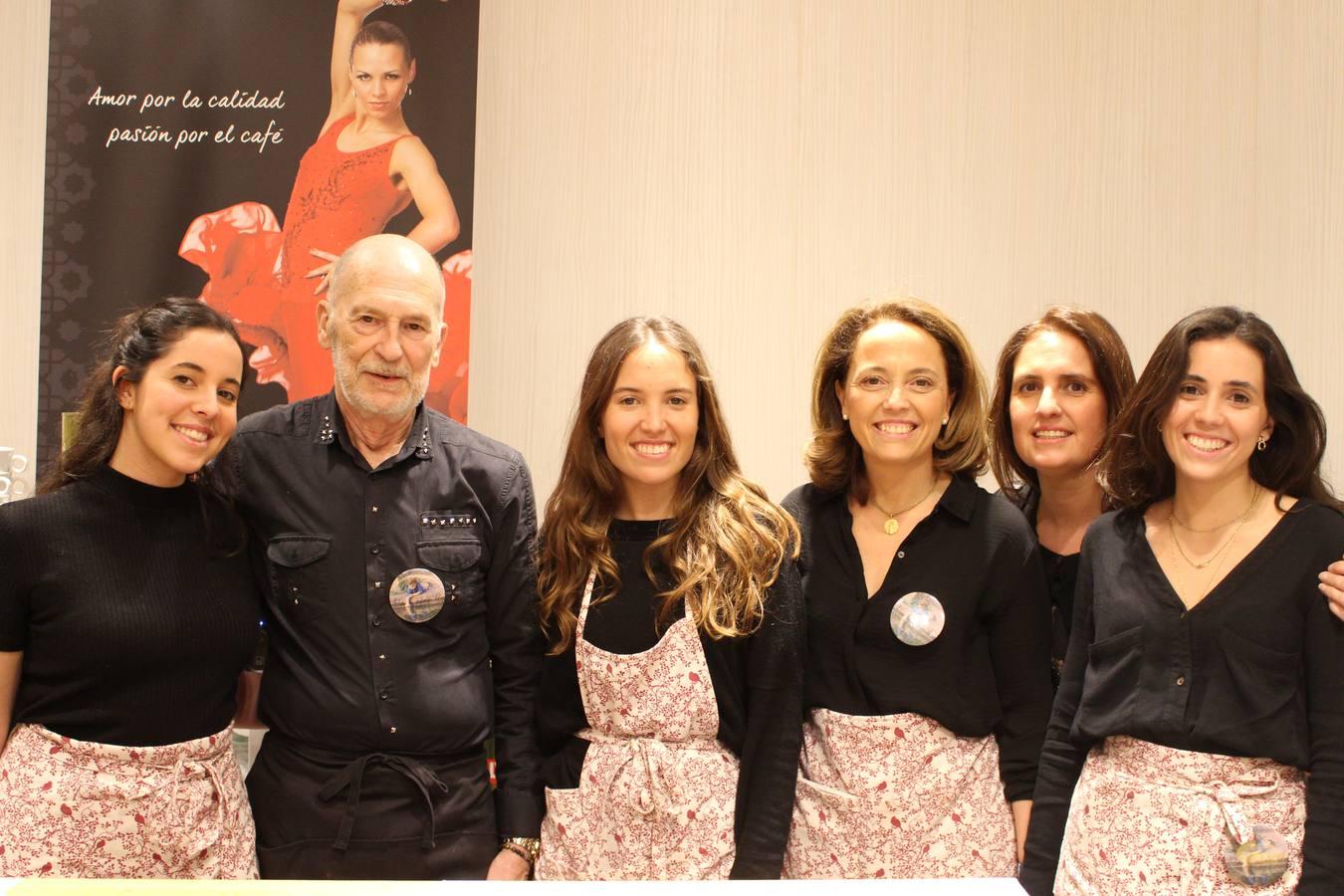 Genara Rueda, Pedro Aragón, Teresa Calaya, Pilar Plasencia, Raquel Inglés y Lucía Rueda