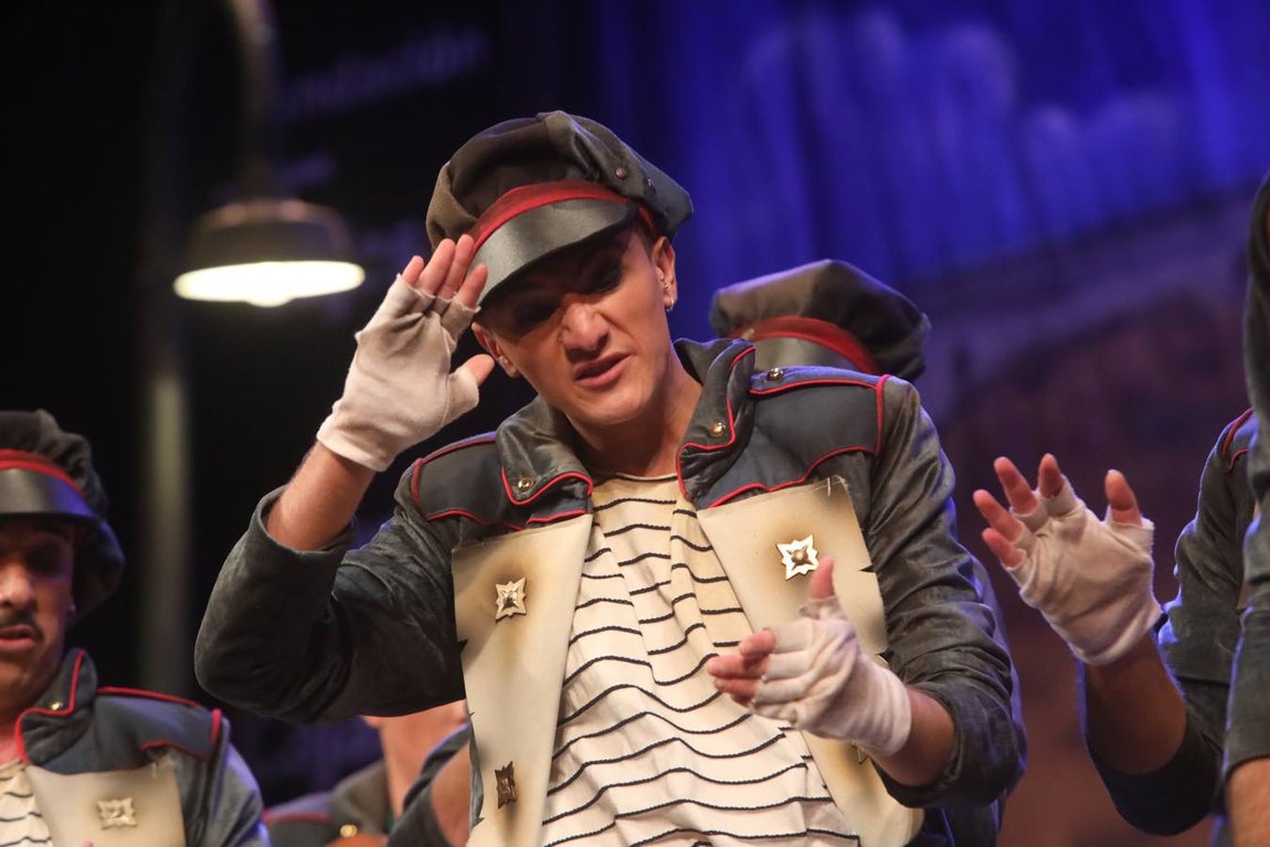 FOTOS: Comparsa Los Pacientes en el COAC 2020