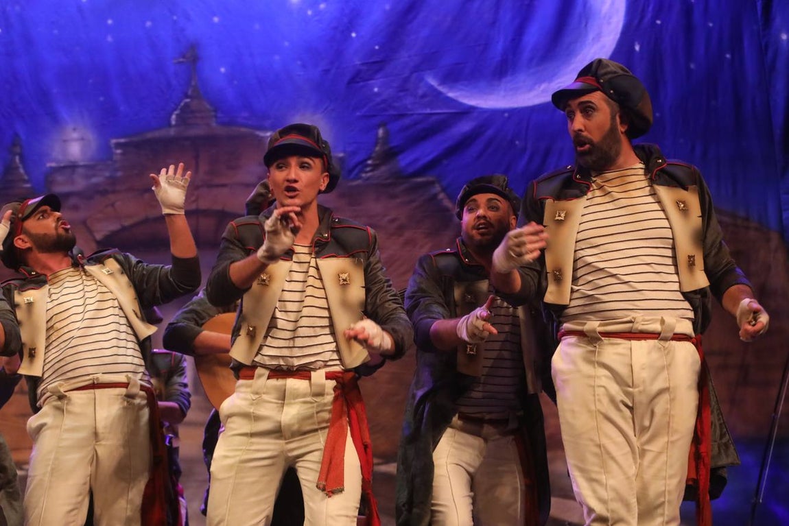 FOTOS: Comparsa Los Pacientes en el COAC 2020