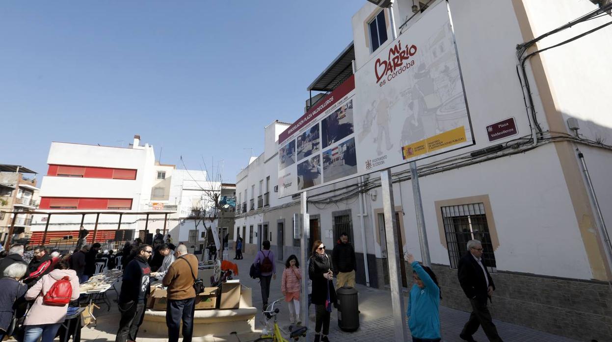 La inaguración de la nueva plaza de Valdeolleros, en imágenes