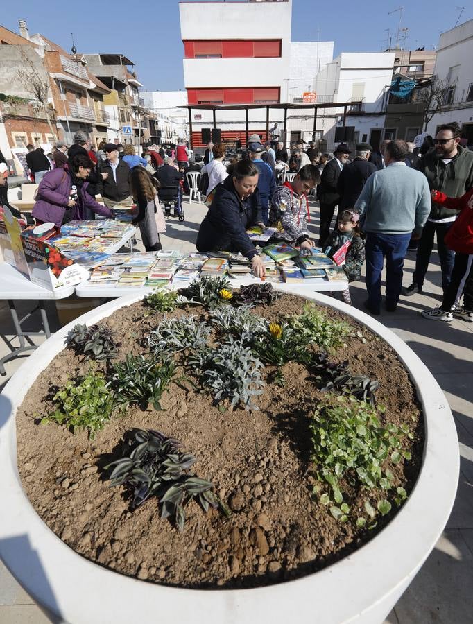 La inaguración de la nueva plaza de Valdeolleros, en imágenes