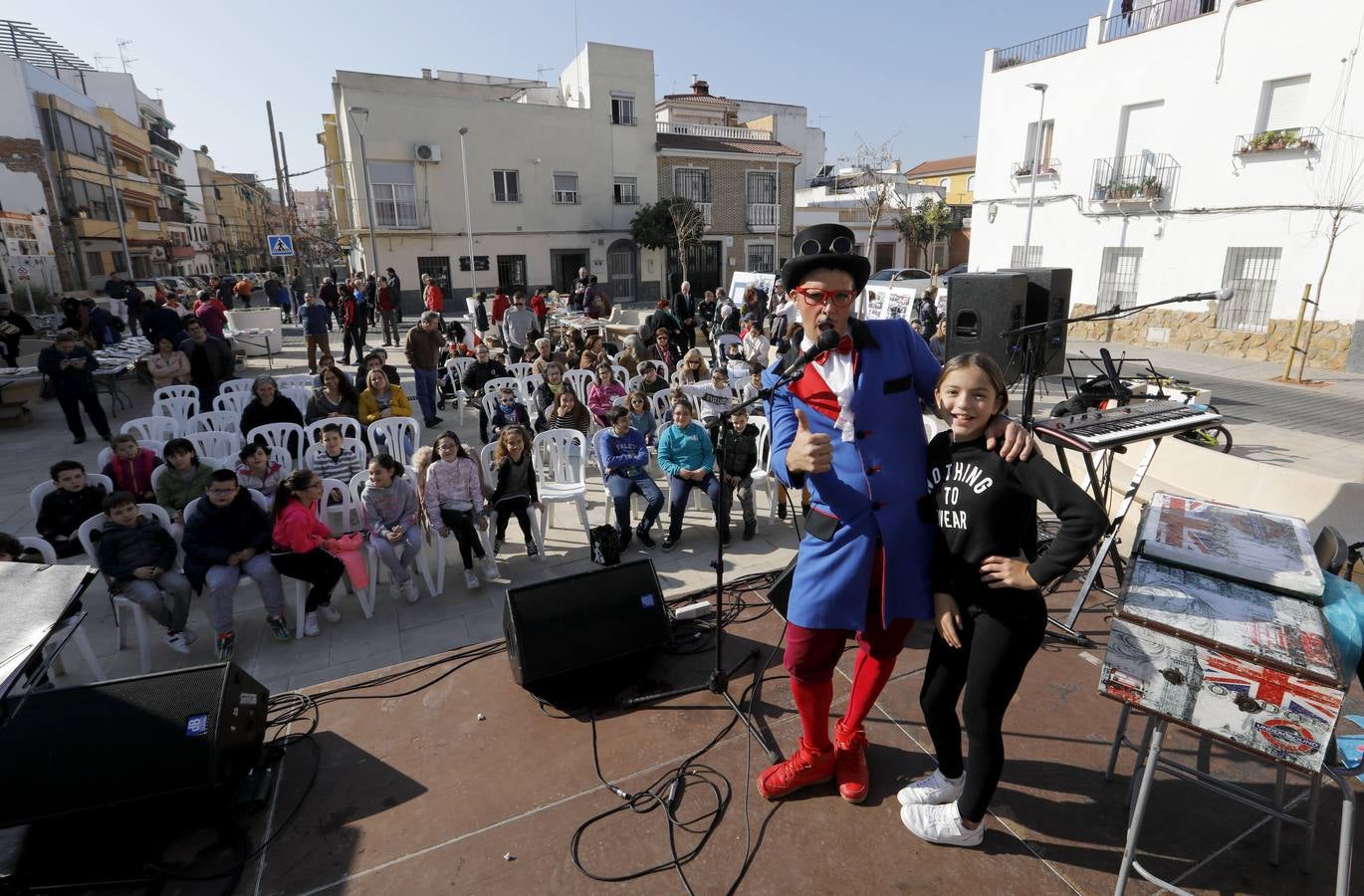 La inaguración de la nueva plaza de Valdeolleros, en imágenes