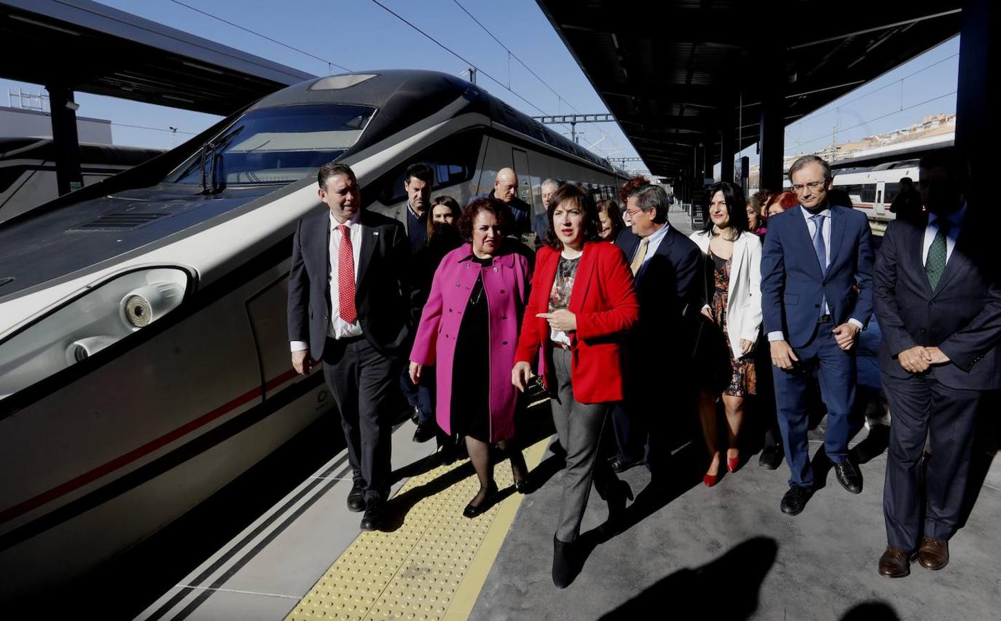 La inauguración del Avant entre Córdoba y Granada, en imágenes