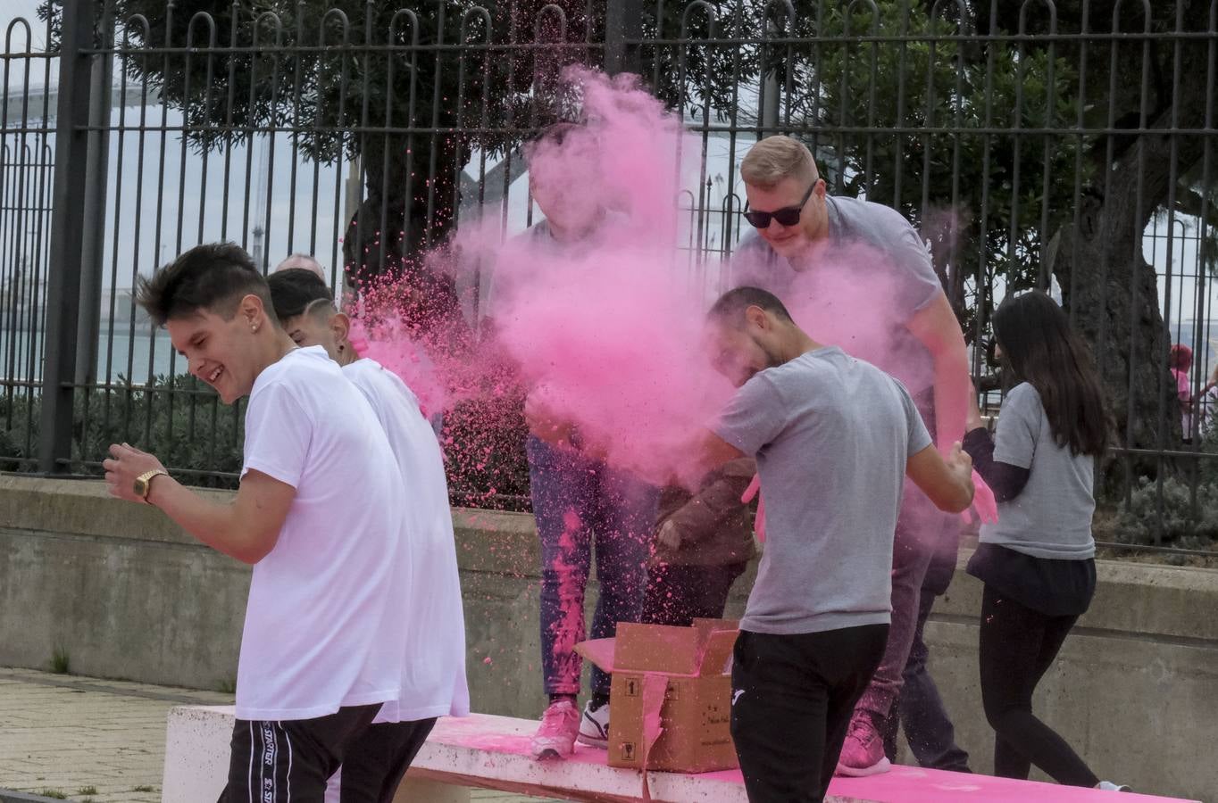 FOTOS: Carrera de colores &#039;Holy run&#039; en Cádiz