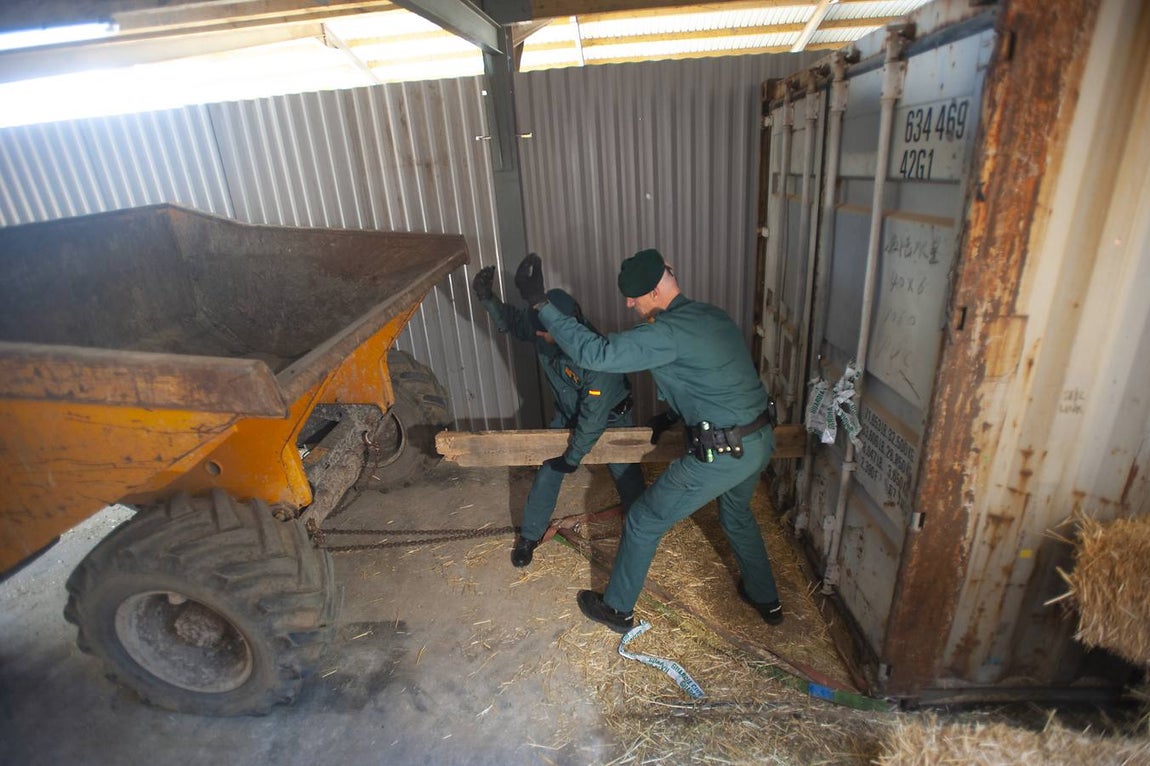 Desmantelada en Málaga la primera fábrica de tabaco subterránea de Europa