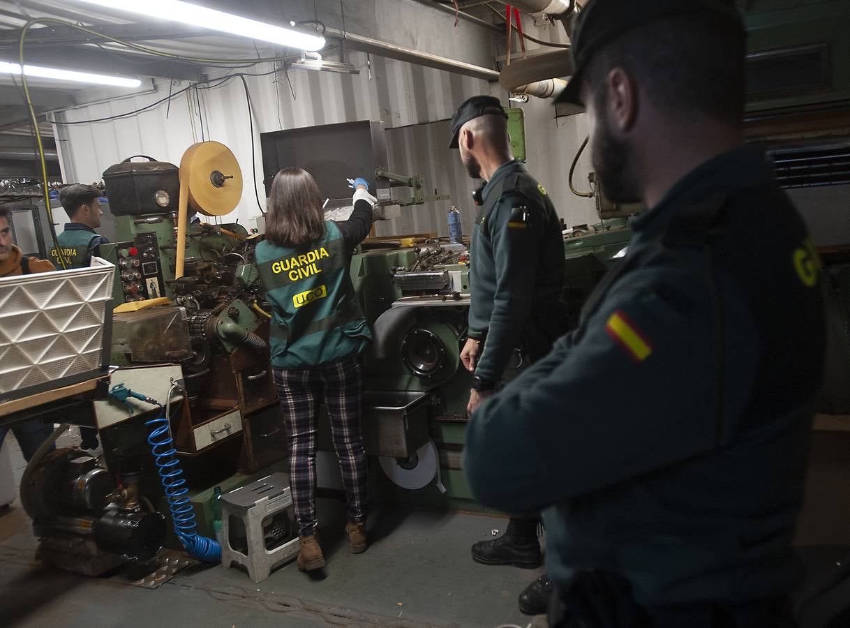 Desmantelada en Málaga la primera fábrica de tabaco subterránea de Europa