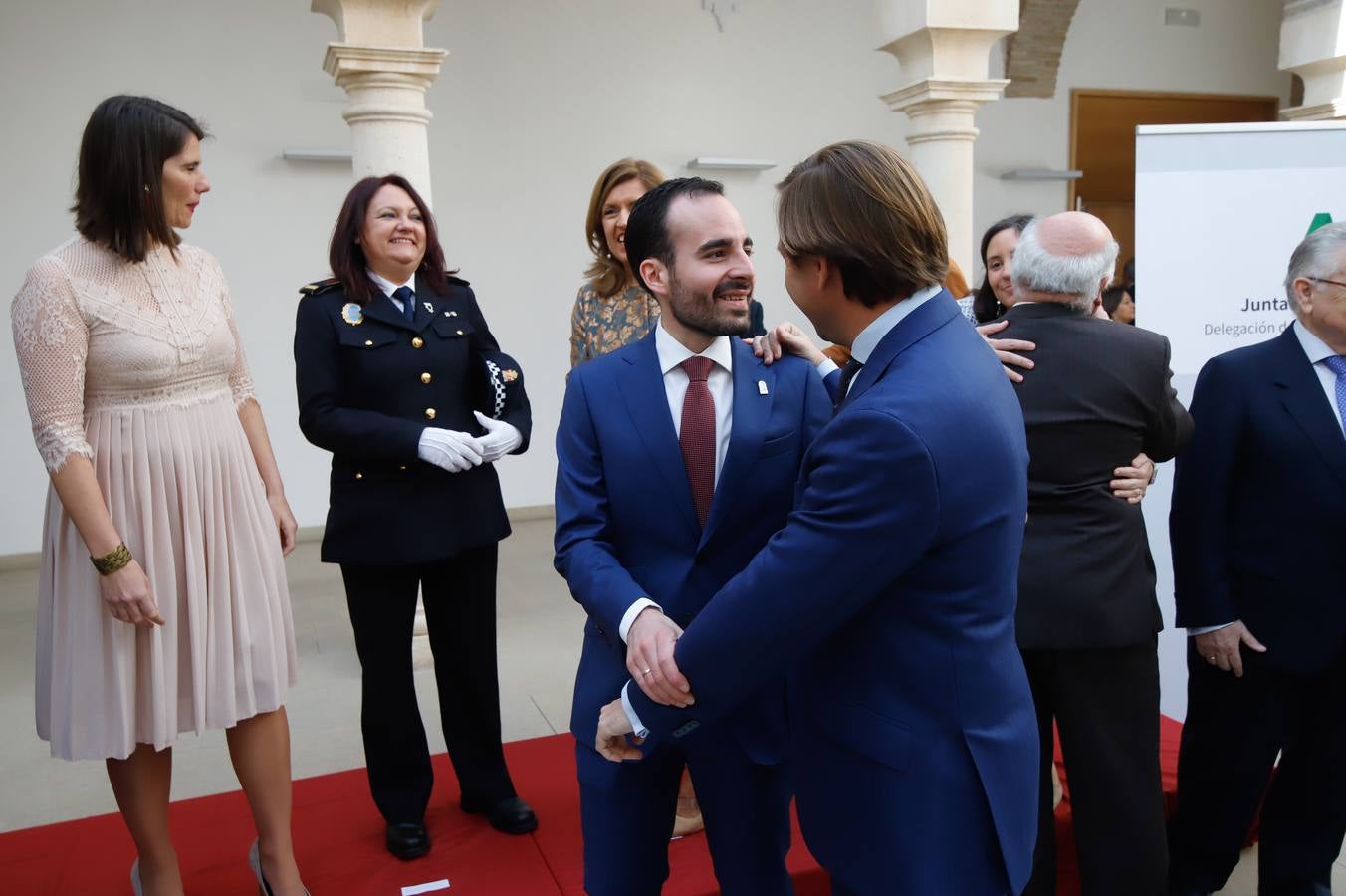 El acto de entrega de banderas de Andalucía en Córdoba, en imágenes